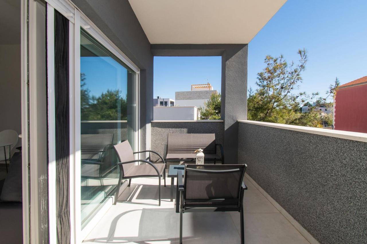 Apartman Benmi Vodice Bagian luar foto