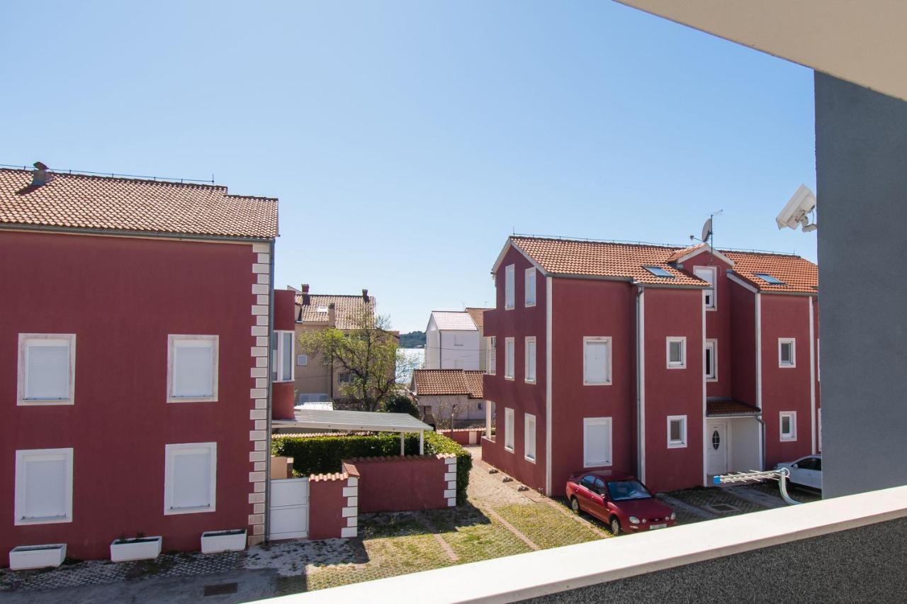 Apartman Benmi Vodice Bagian luar foto