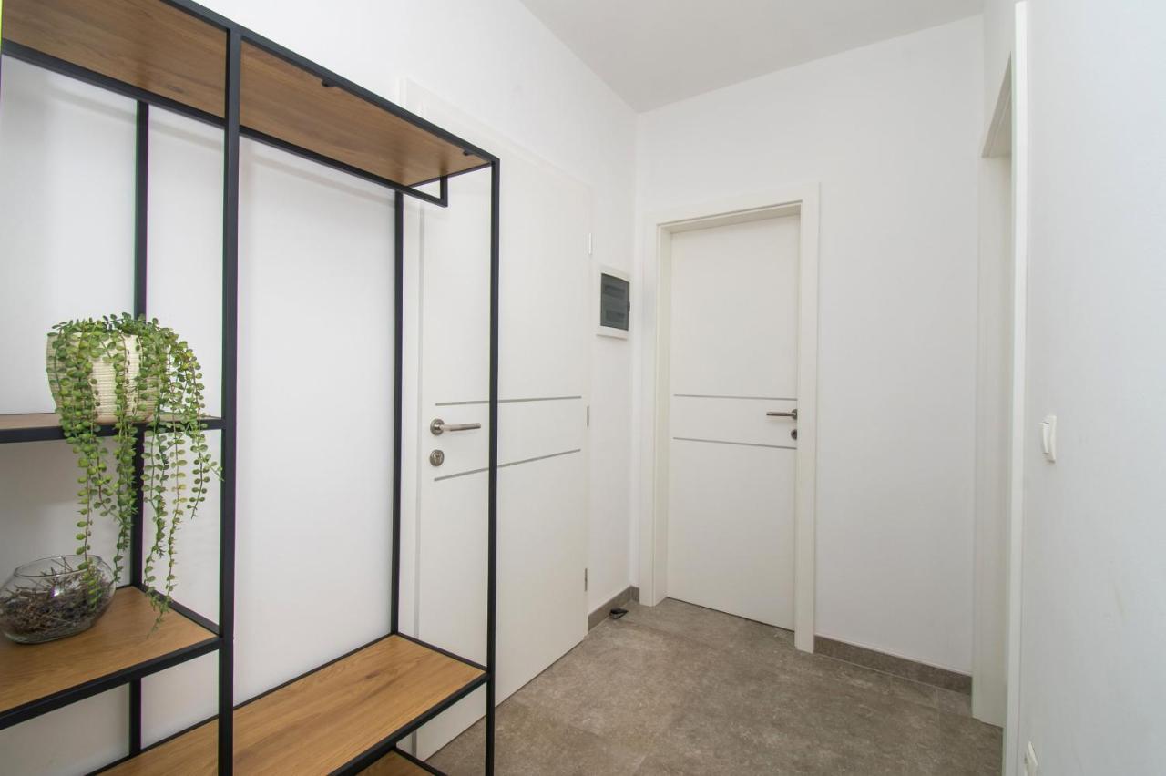 Apartman Benmi Vodice Bagian luar foto